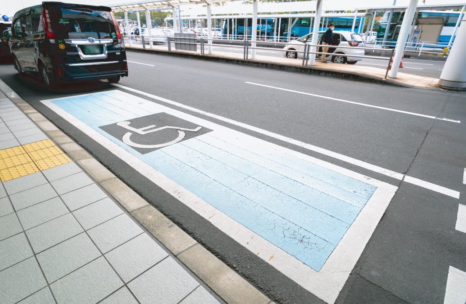 Platform for disabled visitors